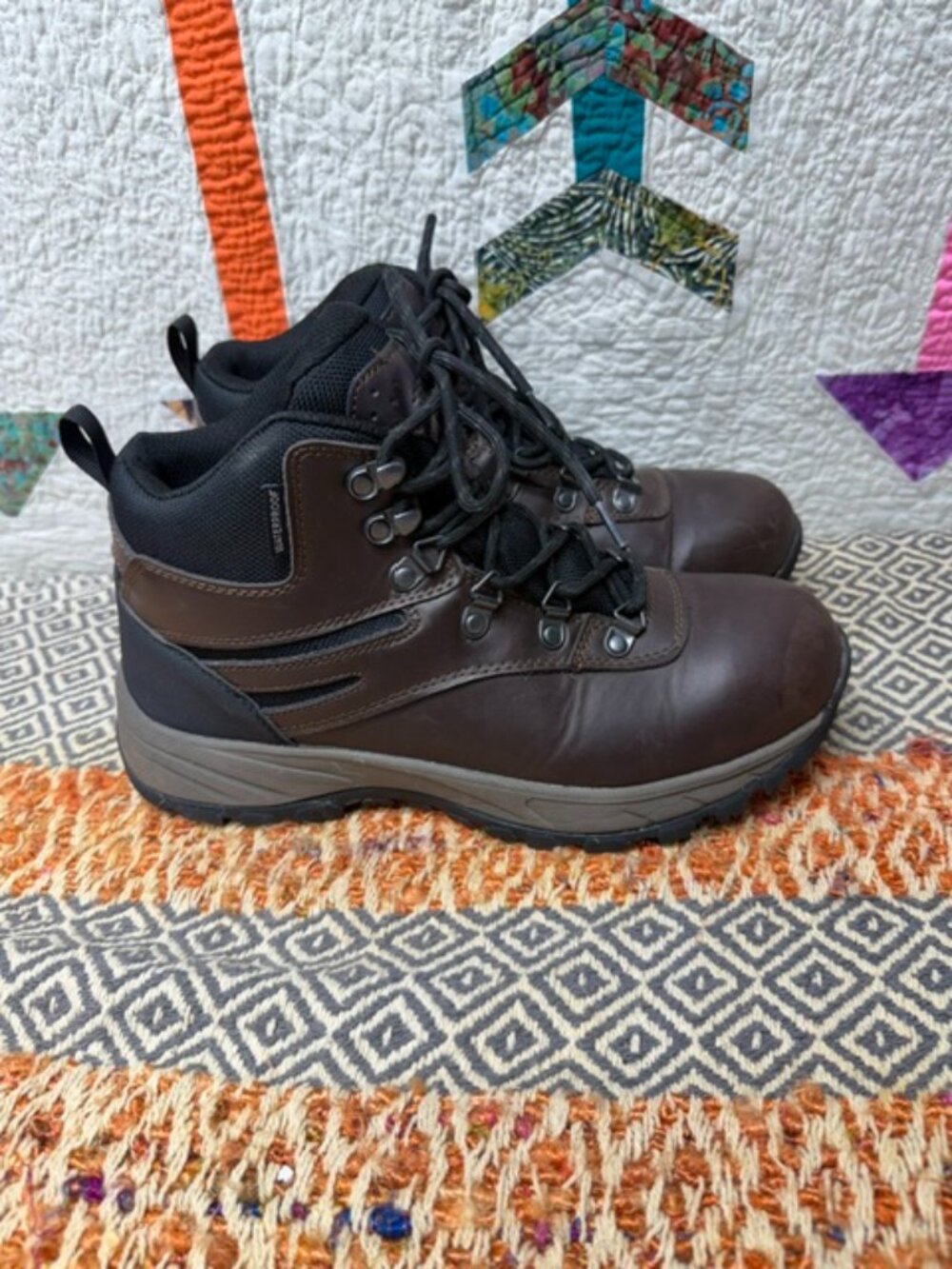 Eddie Bauer Hiking Boots Woman's Size 9